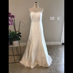 Olia Zavozina wedding dress